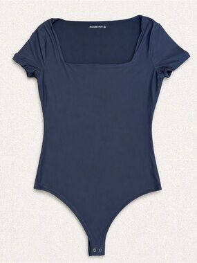 Abercrombie & Fitch Navy Square-Neck Short Sleeve Bodysuit with Snap Hem Size L